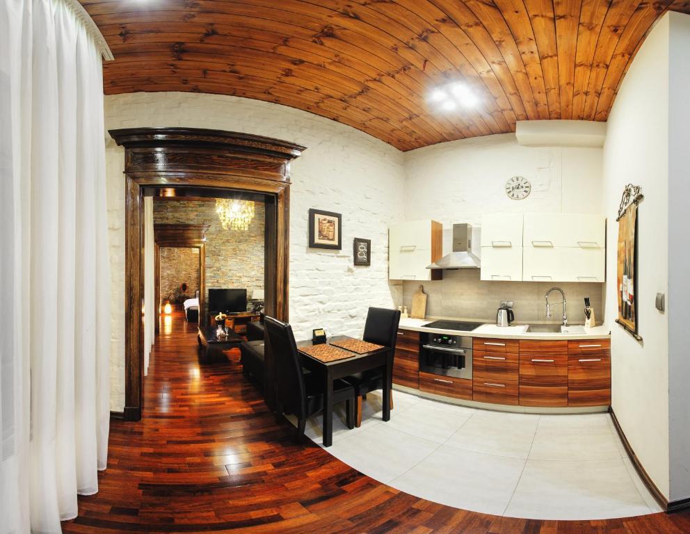 Apartamenty Chleb I Wino Thorn Exterior foto