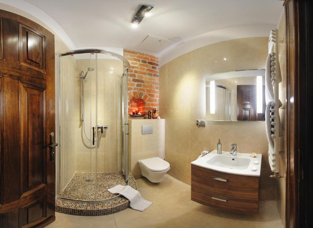 Apartamenty Chleb I Wino Thorn Exterior foto